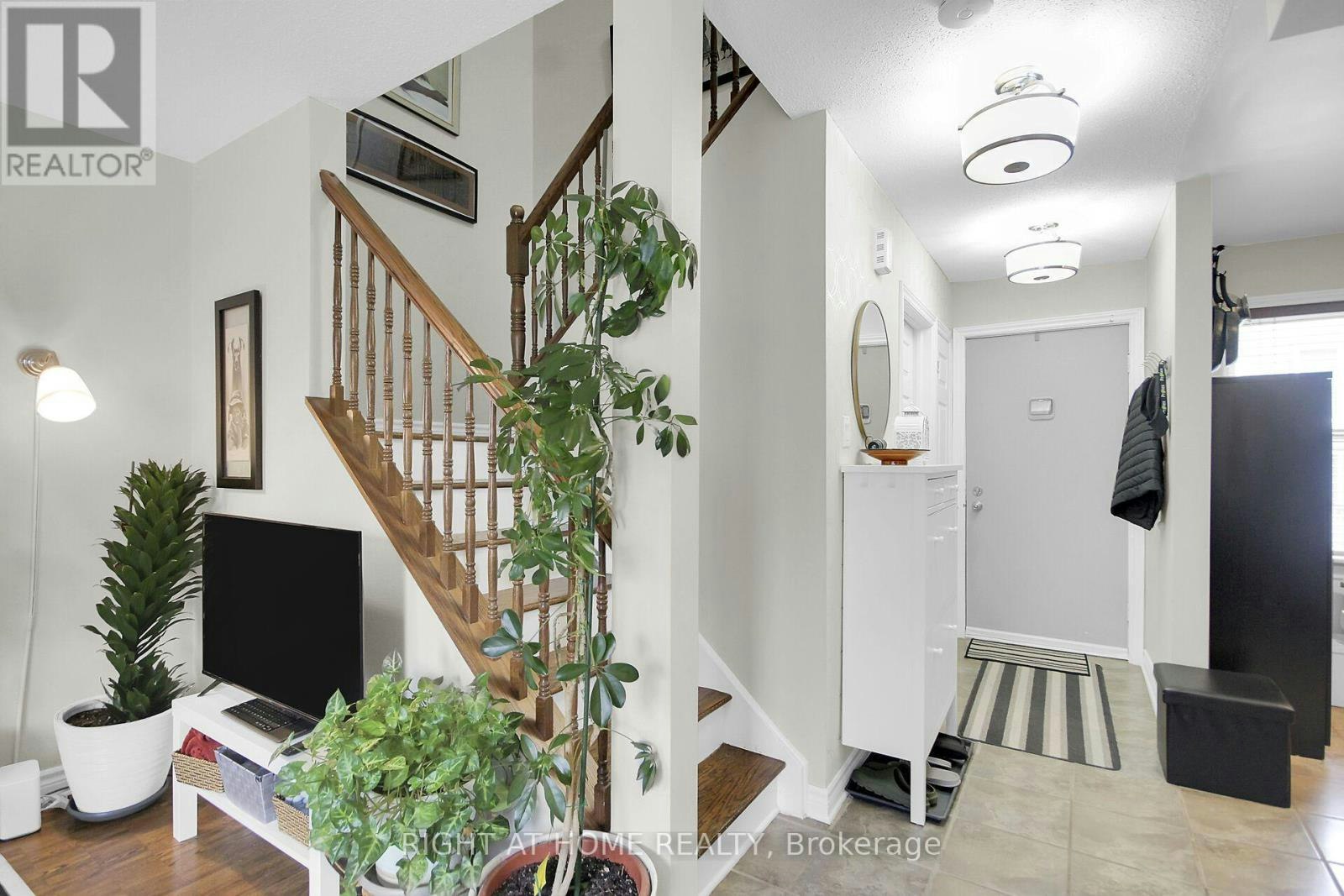 16-1250 Mcwatters Road N, Ottawa, ON, K2C 3P5 - 12