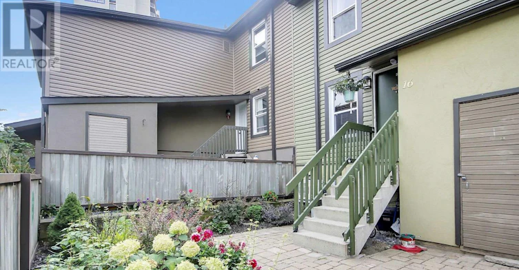 16-1250 Mcwatters Road N, Ottawa, ON, K2C 3P5 - 2
