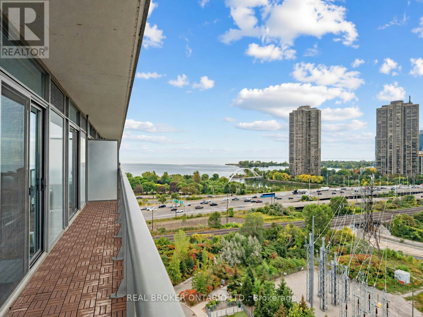 1310-105 The Queensway, Toronto, ON, M6B 5B5 - 5