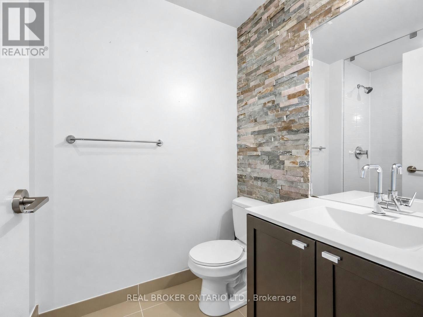 1310-105 The Queensway, Toronto, ON, M6B 5B5 - 11