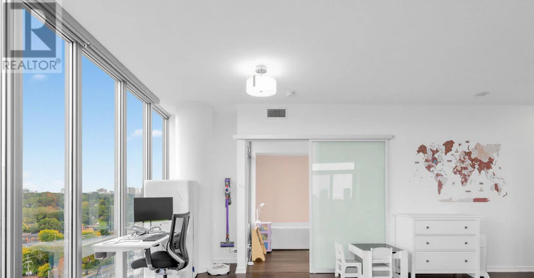 1310-105 The Queensway, Toronto, ON, M6B 5B5 - 8