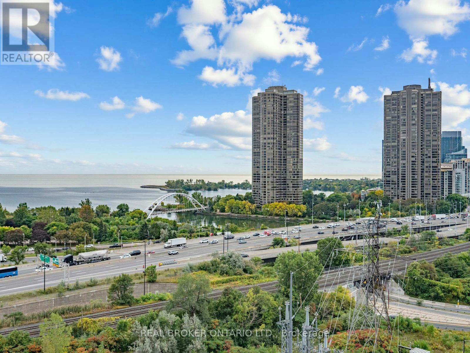 1310-105 The Queensway, Toronto, ON, M6B 5B5 - 15