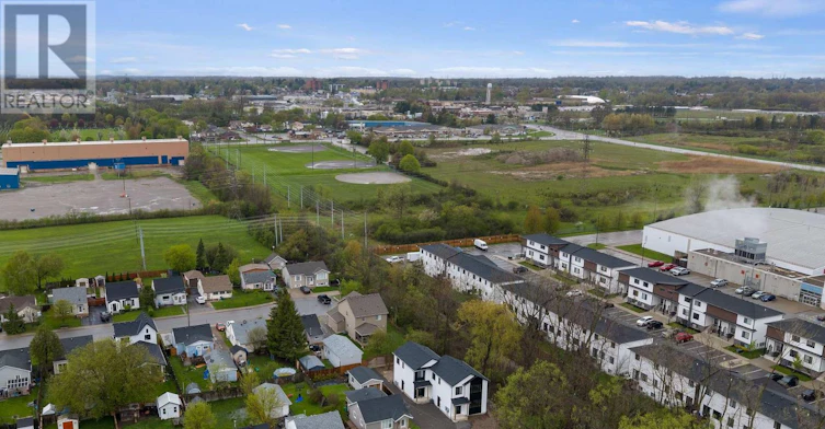 1-4271 Fifth Avenue, Niagara Falls, ON, L2E 4R1 - 32