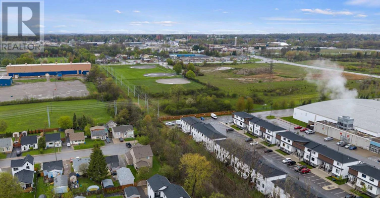 1-4271 Fifth Avenue, Niagara Falls, ON, L2E 4R1 - 31