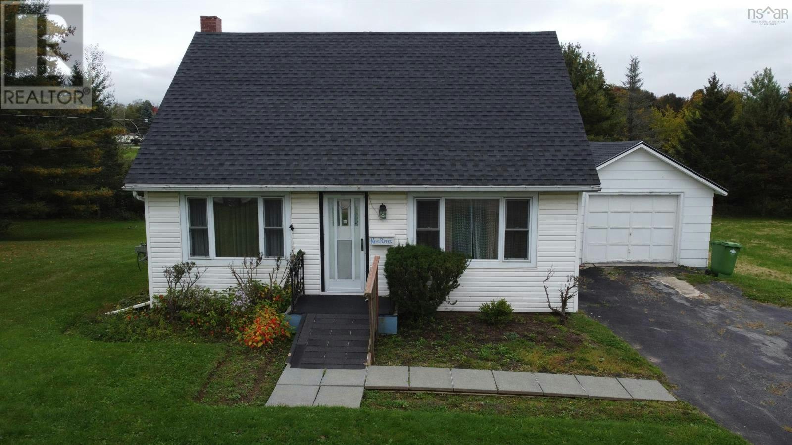 171 Falmouth Dyke Road, Falmouth, NS, B0P 1P0