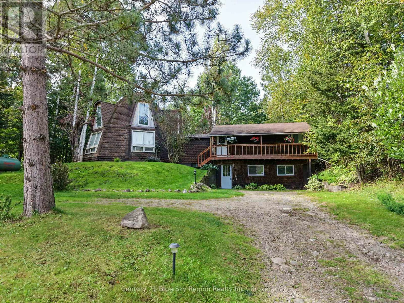 861 Pinecreek Road S, Callander, ON, P0H 1H0