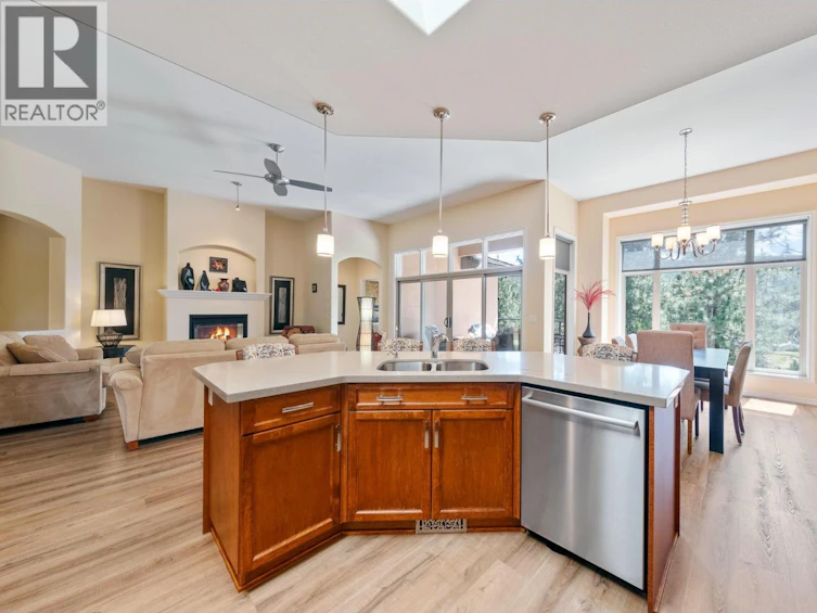 16-4100 Gallaghers Parkland Drive, Kelowna, BC, V1W 3Z8 - 17