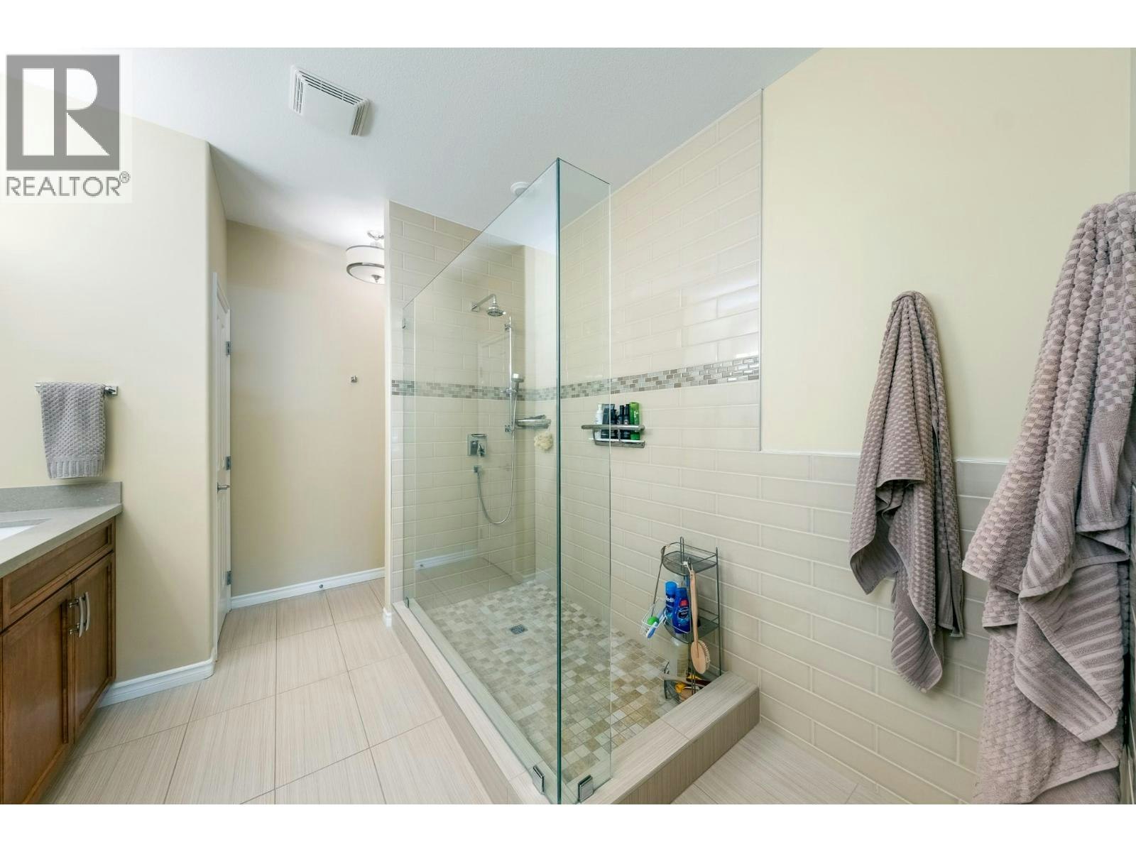 16-4100 Gallaghers Parkland Drive, Kelowna, BC, V1W 3Z8 - 24