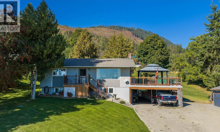 960 Monrose Road
