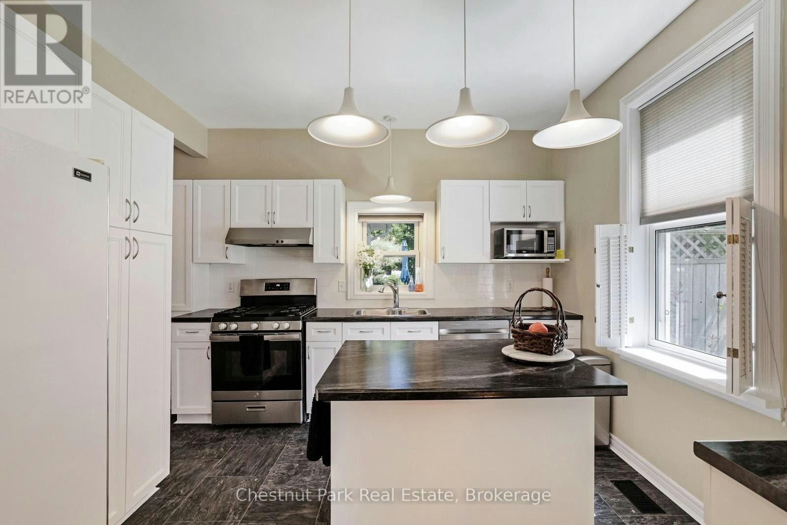 755 4th Avenue E, Owen Sound, ON, N4K 2N5