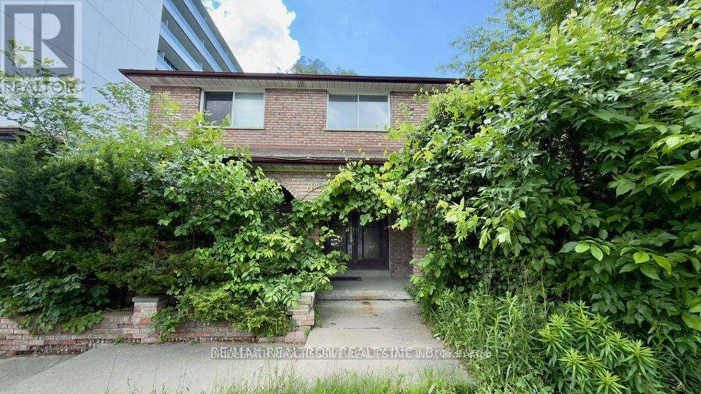 589 Sheppard Avenue E, Toronto, ON, M2K 1B4