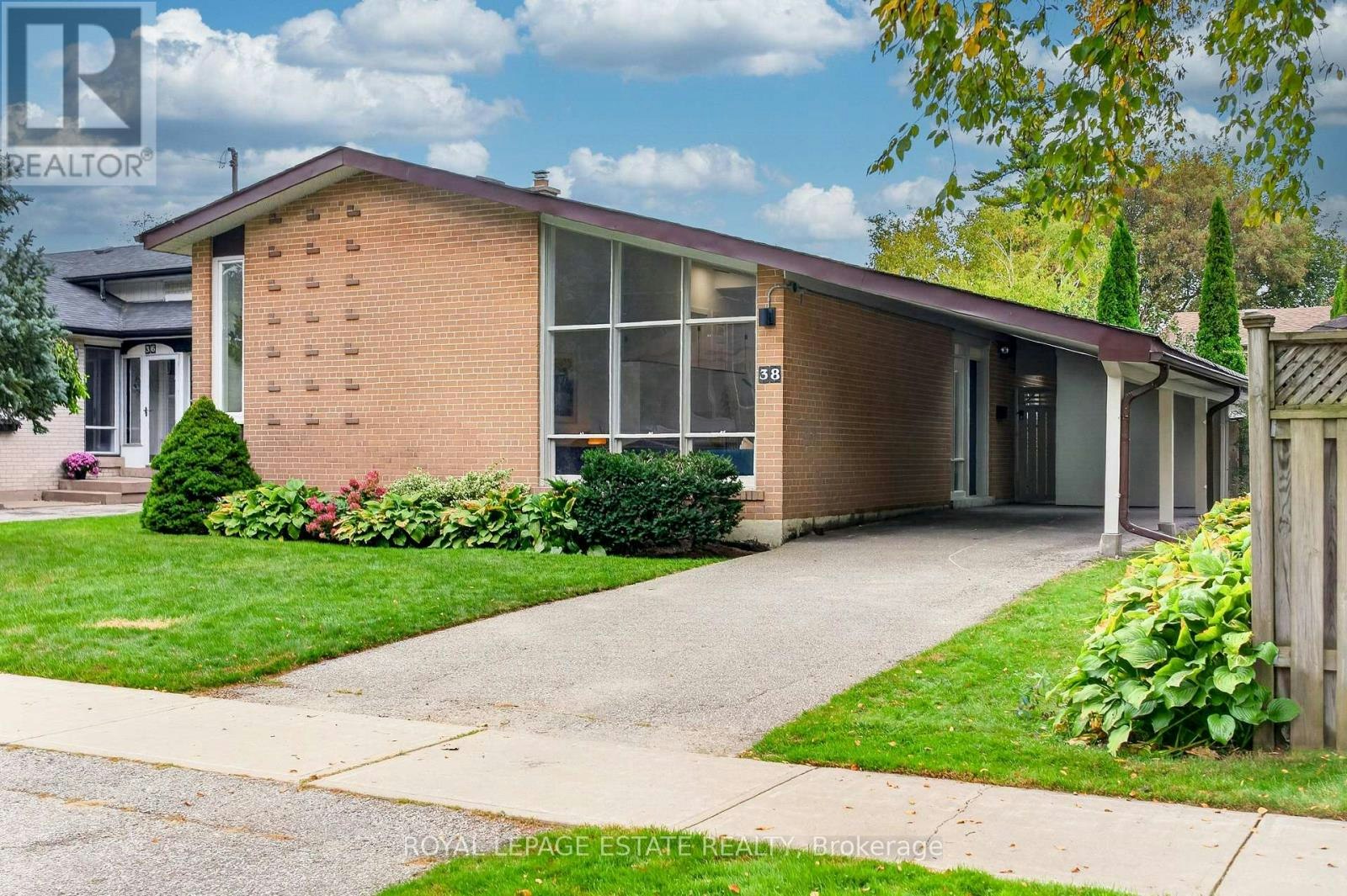38 Brightside Drive, Toronto, ON, M1E 3Z1