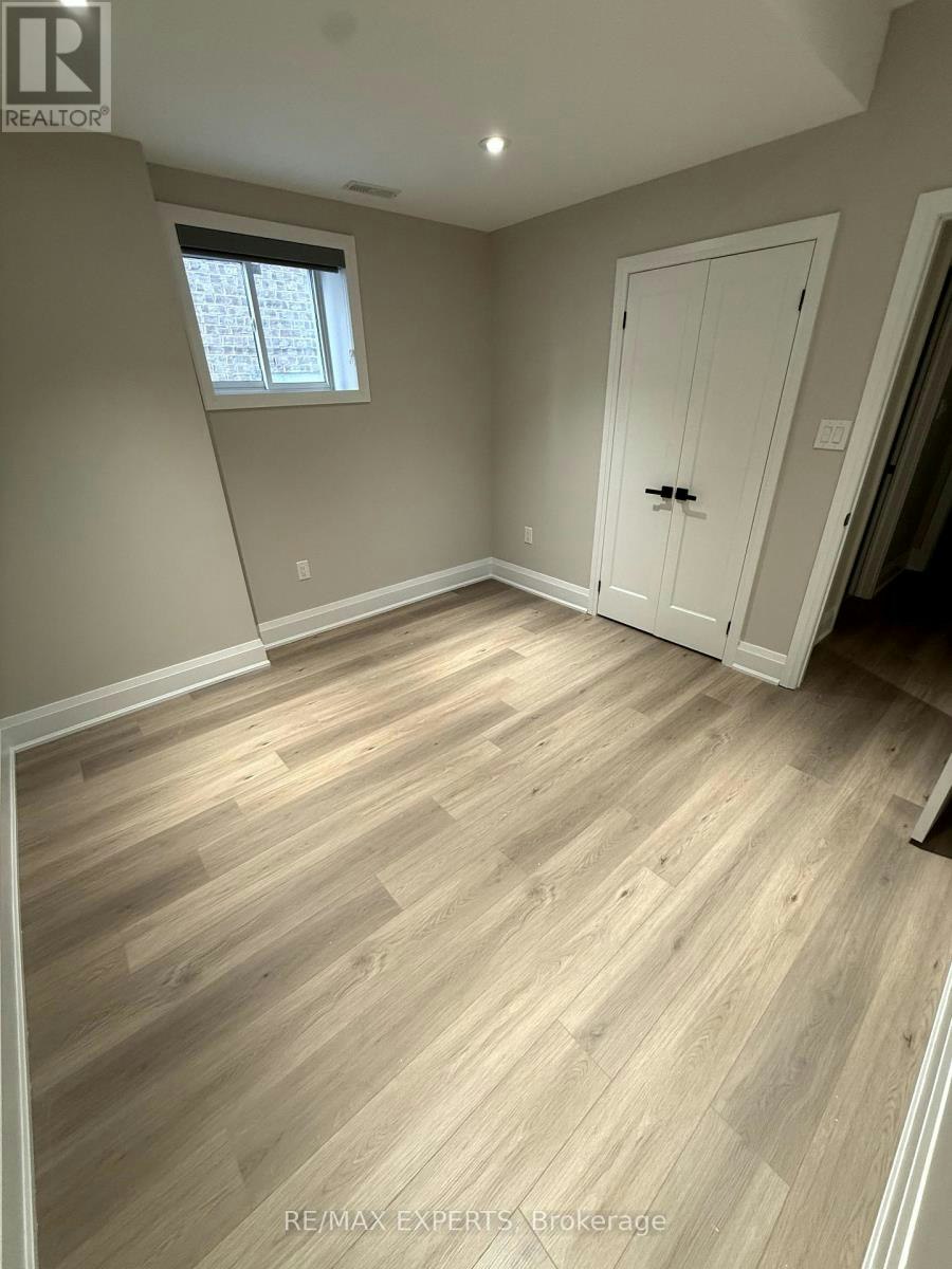 41 Terrain Court, East Gwillimbury, ON, L9N 0T2 - 33
