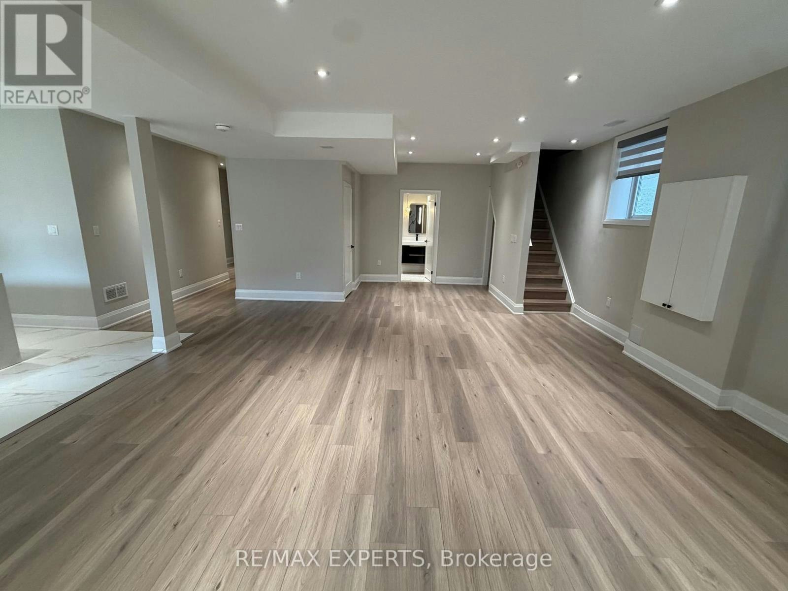 41 Terrain Court, East Gwillimbury, ON, L9N 0T2 - 12
