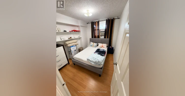 1813-390 Dixon Road, Toronto, ON, M9R 1T4 - 8