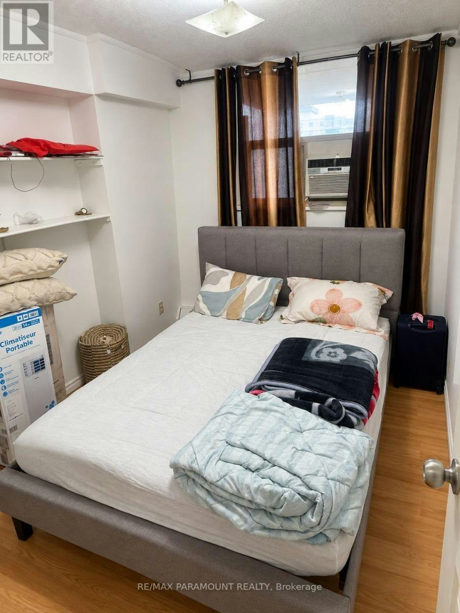 1813-390 Dixon Road, Toronto, ON, M9R 1T4 - 9
