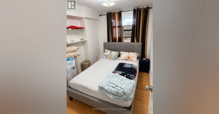 1813-390 Dixon Road, Toronto, ON, M9R 1T4 - 9