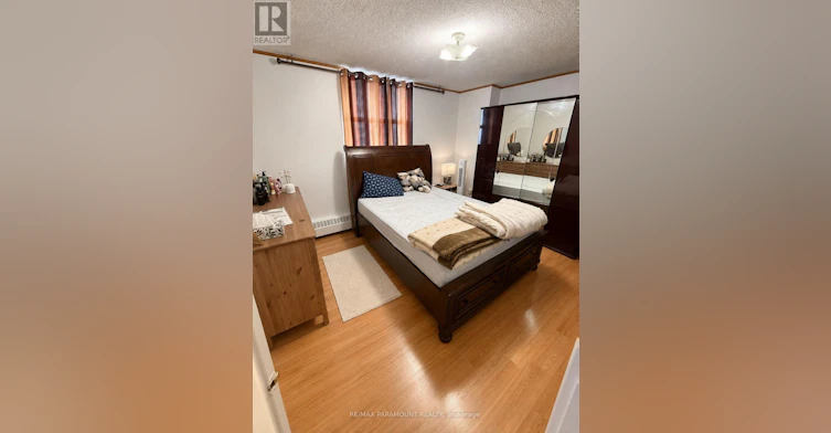 1813-390 Dixon Road, Toronto, ON, M9R 1T4 - 6