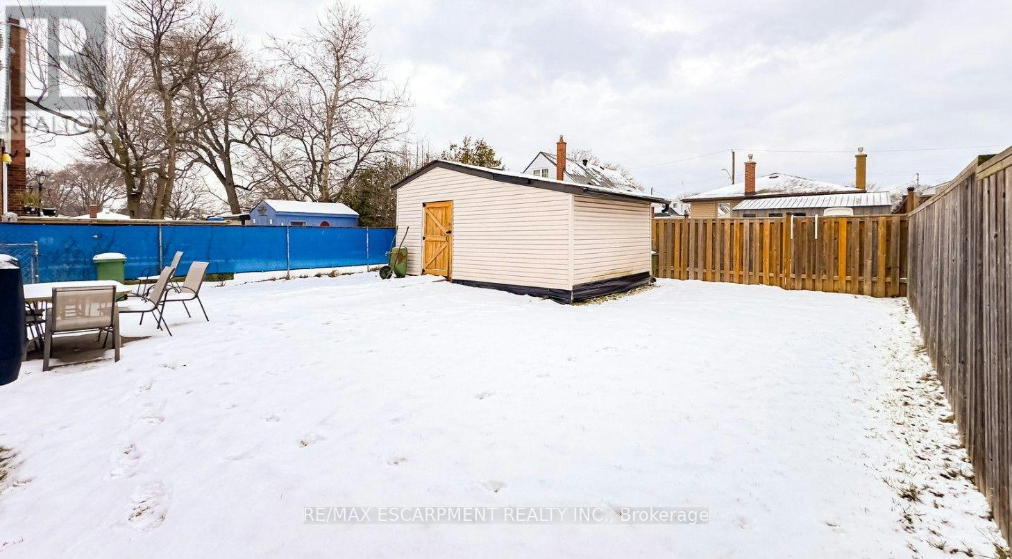 UPPER-374 16th Street EAST, Hamilton, ON, L9A 4K3 - 18