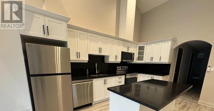 214 B St Paul Street, St. Catharines, ON, L2R 3M2 - 3