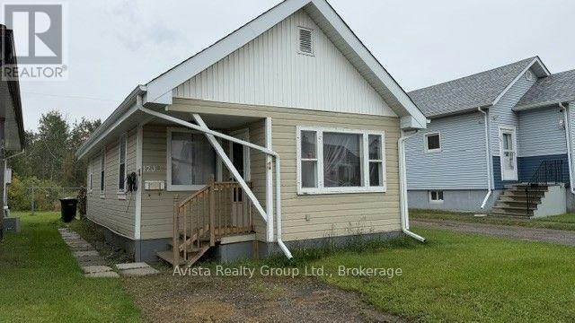 1202 Gore Street W, Thunder Bay, ON, P7E 3T5