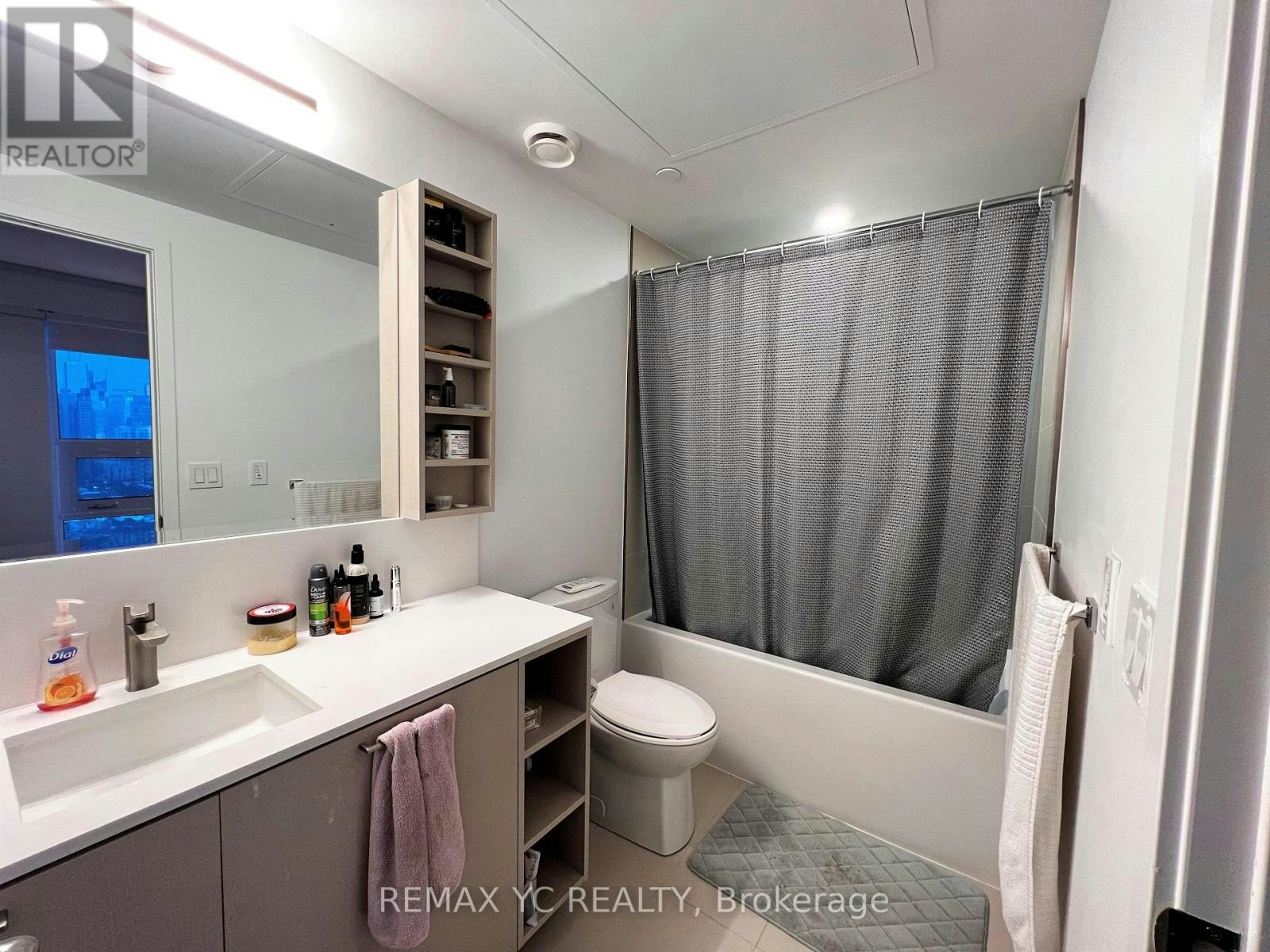2520-19 Western Battery Road, Toronto, ON, M6K 3S4 - 9
