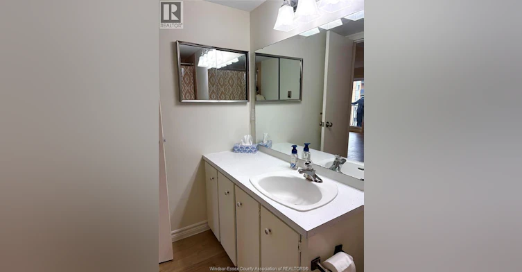 805-8591 Riverside Drive East, Windsor, ON, N8S 1G3 - 9