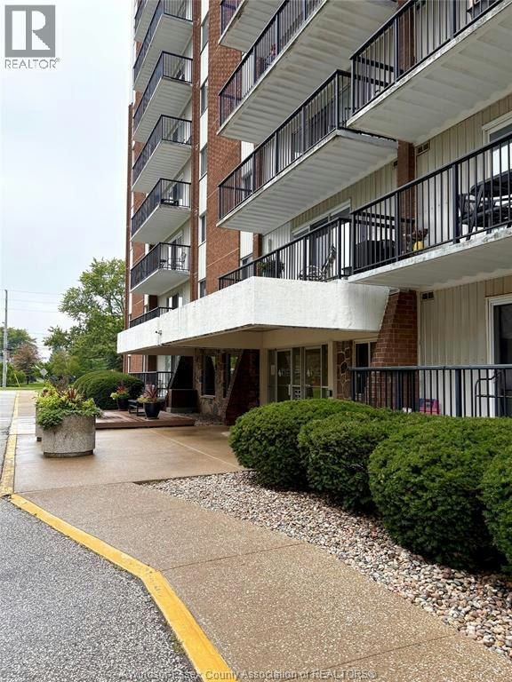 805-8591 Riverside Drive East, Windsor, ON, N8S 1G3