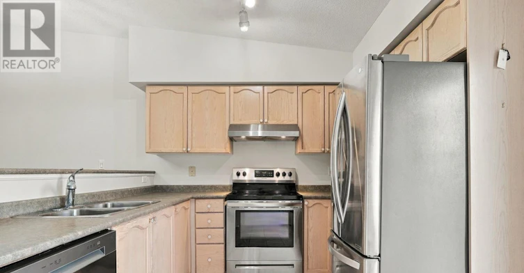 402-1470 Bishops Gate, Oakville, ON, L6M 4N2 - 3