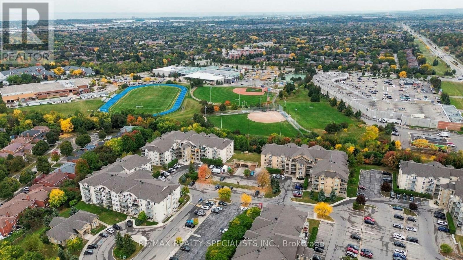 402-1470 Bishops Gate, Oakville, ON, L6M 4N2 - 32