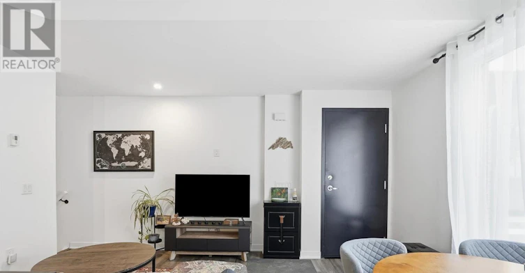TH12-20 Ed Clark Gardens, Toronto, ON, M6N 0B5 - 7