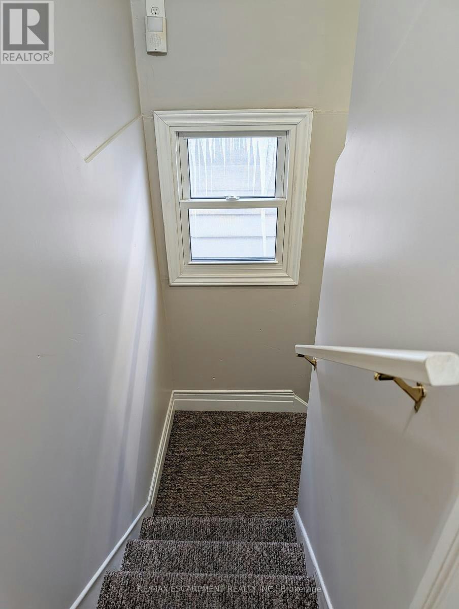 UPPER-12 24th Street EAST, Hamilton, ON, L8V 2X7 - 6