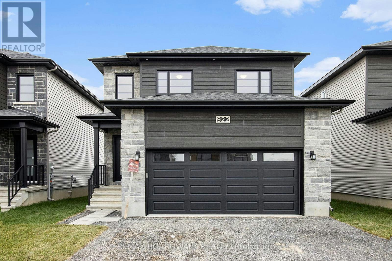 1194 Montblanc Crescent, Russell, ON, K0A 1W0