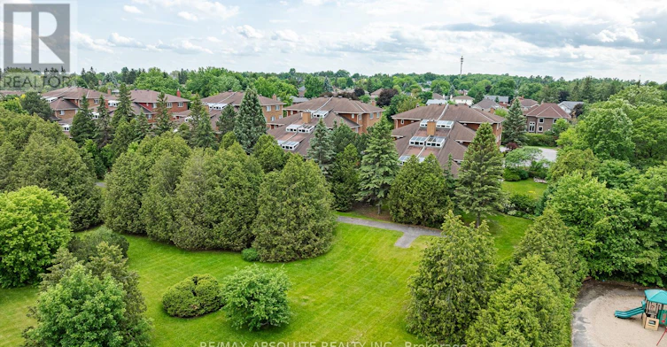 206 Stratas Court, Ottawa, ON, K2L 3K5 - 5
