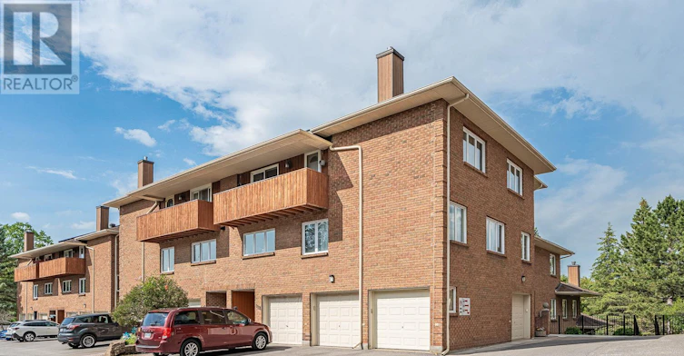 206 Stratas Court, Ottawa, ON, K2L 3K5