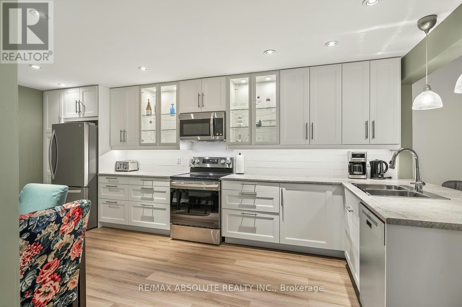 206 Stratas Court, Ottawa, ON, K2L 3K5 - 14