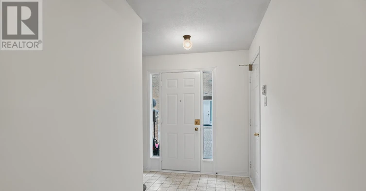 206 Stratas Court, Ottawa, ON, K2L 3K5 - 12