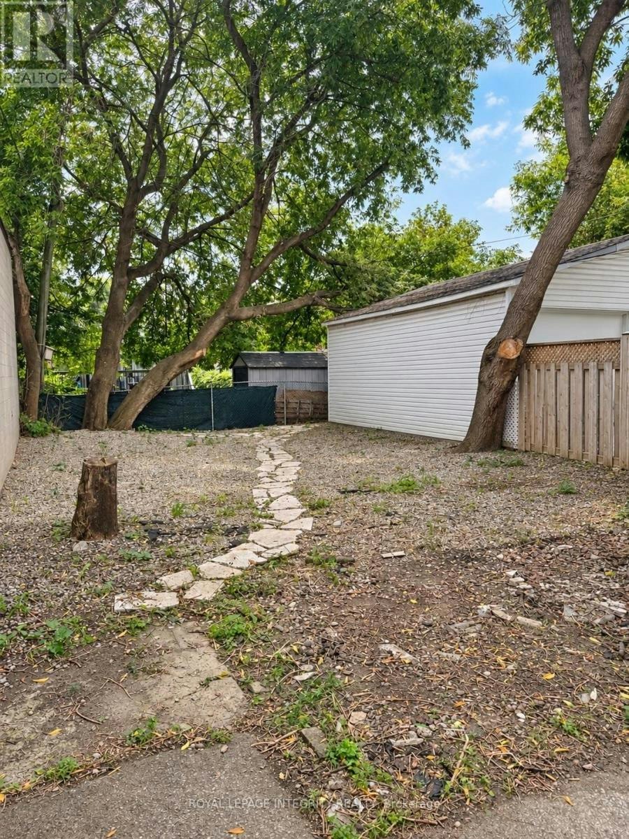 920 Gladstone Avenue, Ottawa, ON, K1R 6Y4 - 20
