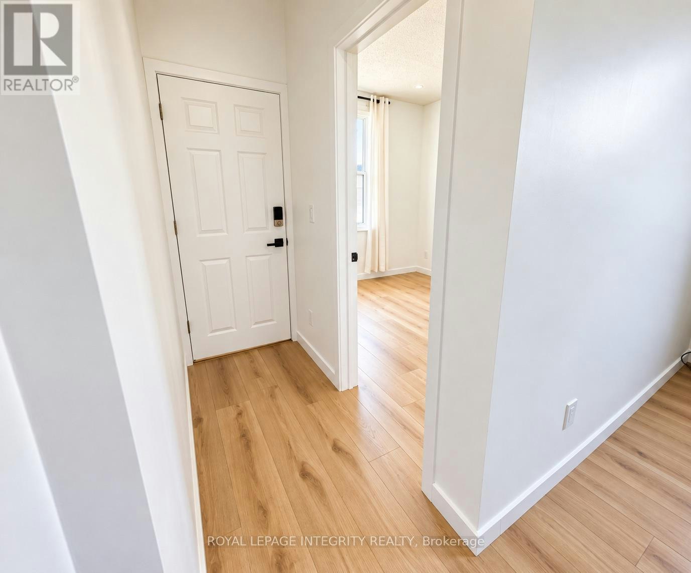 920 Gladstone Avenue, Ottawa, ON, K1R 6Y4 - 3