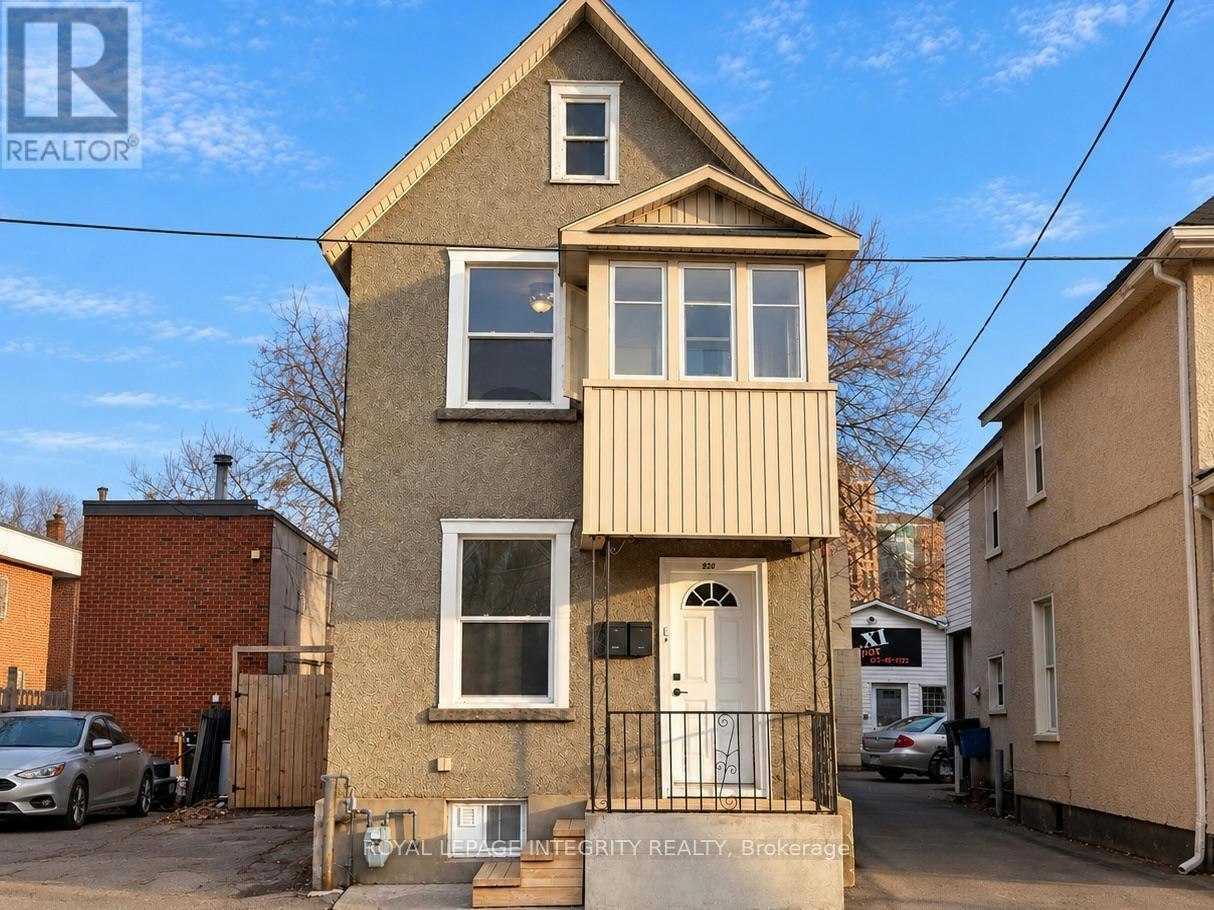 920 Gladstone Avenue, Ottawa, ON, K1R 6Y4