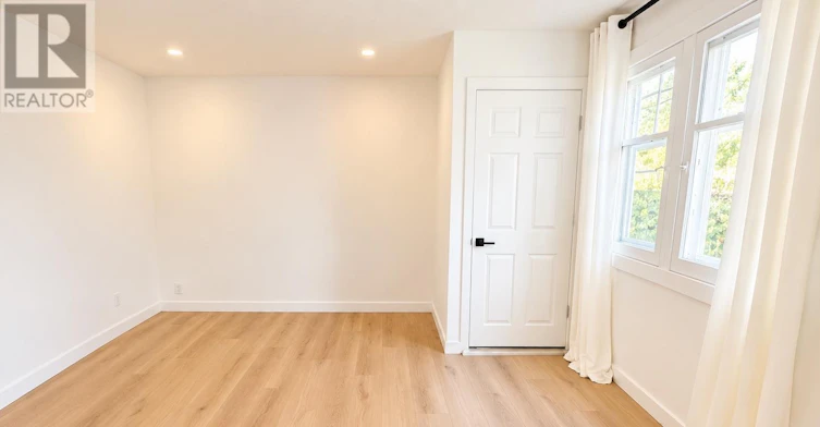 920 Gladstone Avenue, Ottawa, ON, K1R 6Y4 - 19
