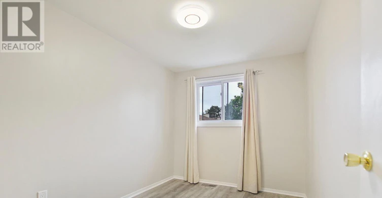 75 Clarkson Crescent, Ottawa, ON, K2L 3C9 - 25