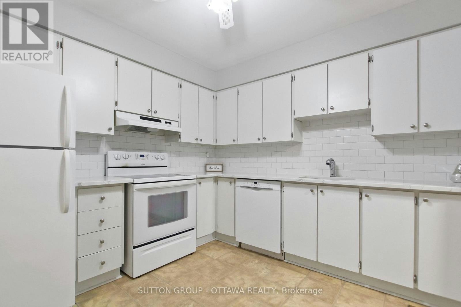75 Clarkson Crescent, Ottawa, ON, K2L 3C9 - 7