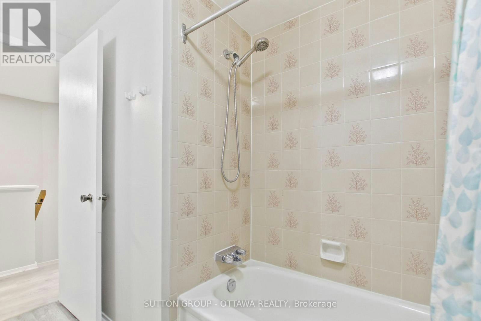 75 Clarkson Crescent, Ottawa, ON, K2L 3C9 - 27