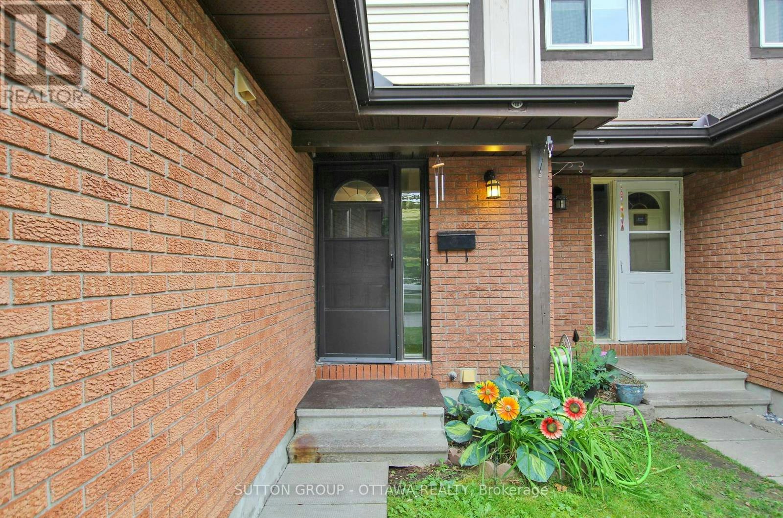 75 Clarkson Crescent, Ottawa, ON, K2L 3C9 - 3