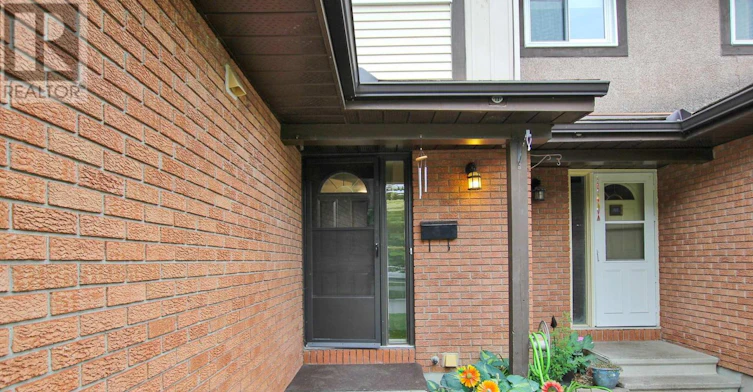75 Clarkson Crescent, Ottawa, ON, K2L 3C9 - 3