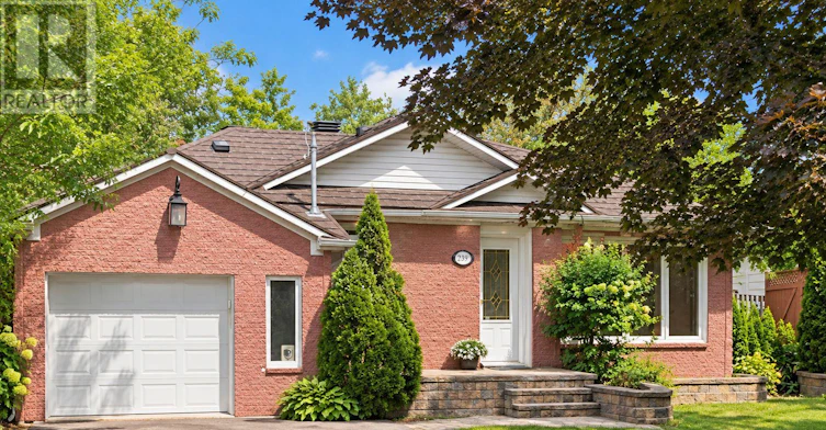 239 Dale Avenue, Ottawa, ON, K1G 0H6