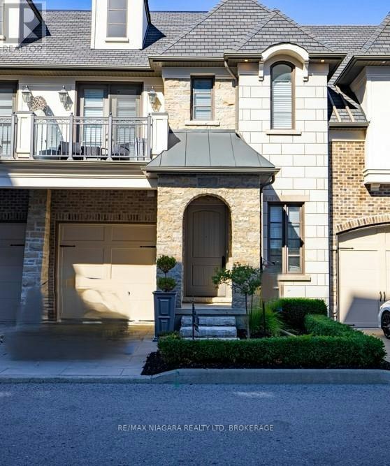 7-15 Arbourvale Common Road, St. Catharines, ON, L2T 3B7 2