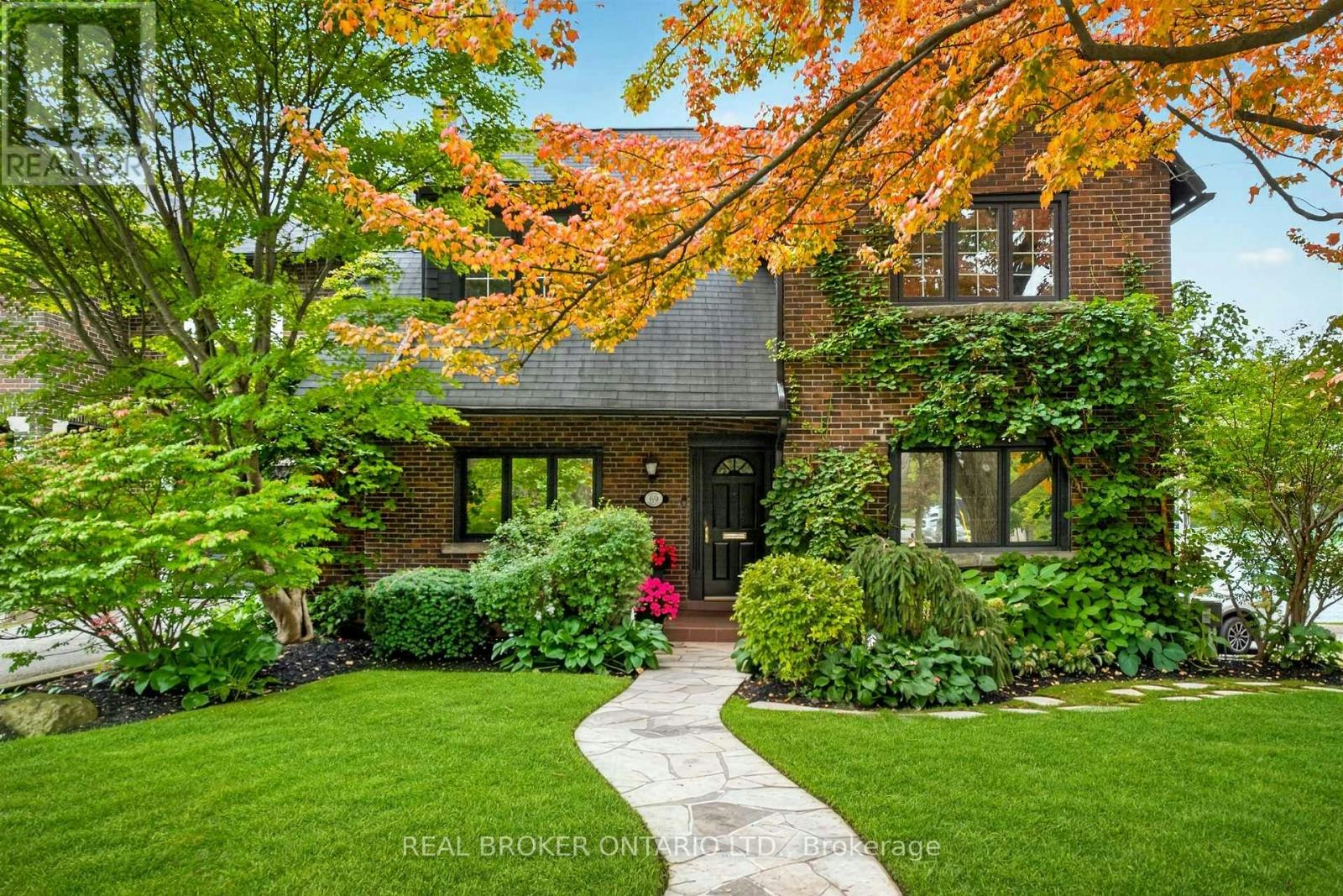 69 Chaplin Crescent, Toronto, ON, M5P 1A2