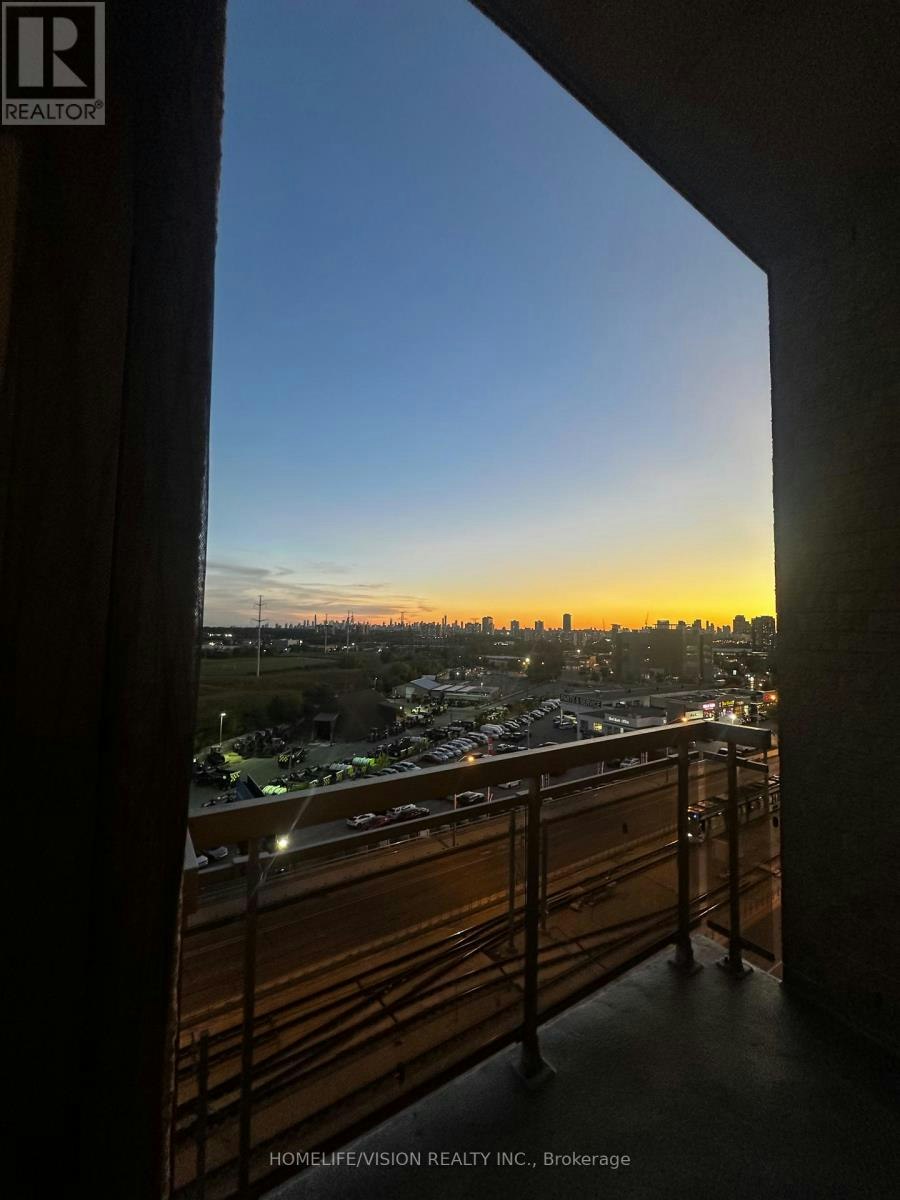 PH7-1720 Eglinton Avenue E, Toronto, ON, M4A 2X8 - 14